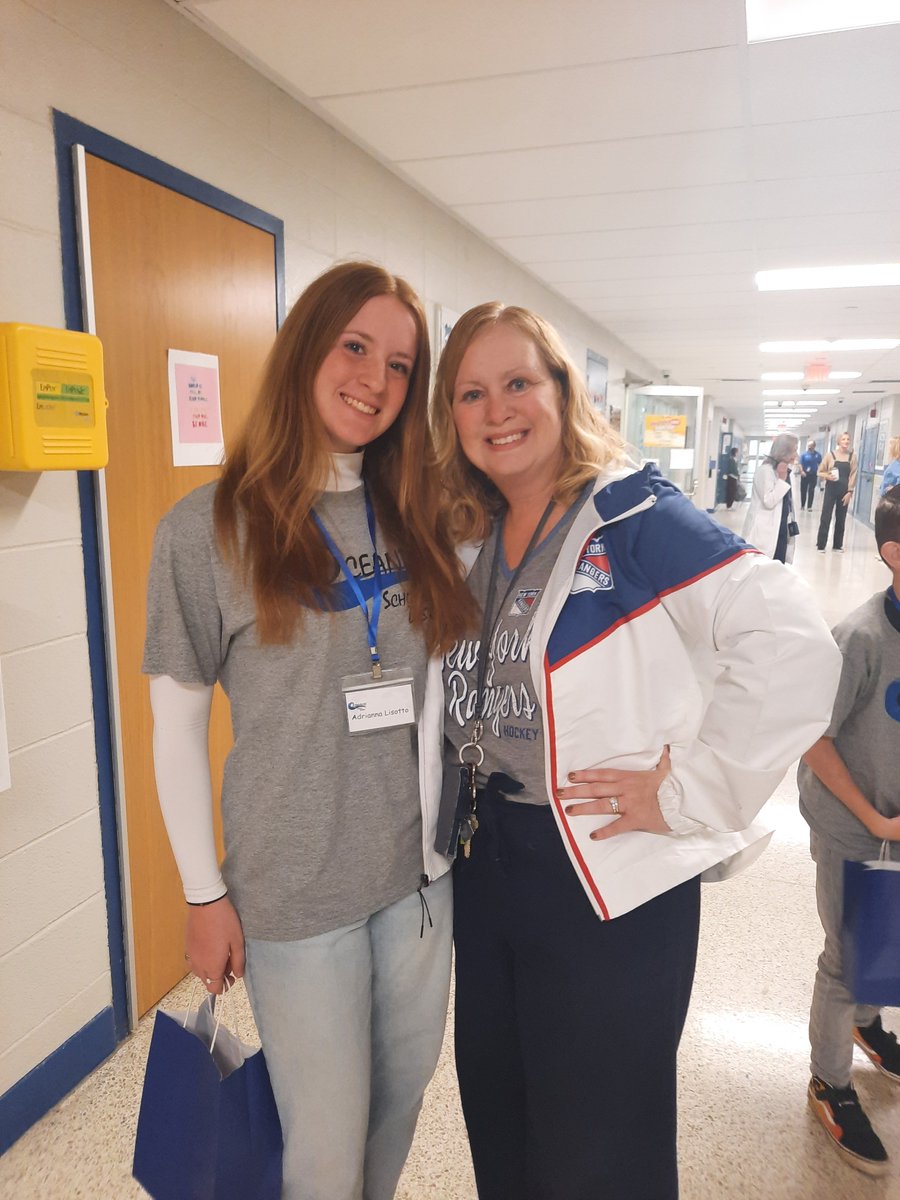 Such a great day having Miss <a href="/AdriannaLisotto/">Adrianna Lisotto 2025</a> come to work with me yesterday!  Glad this tradition has returned to school.