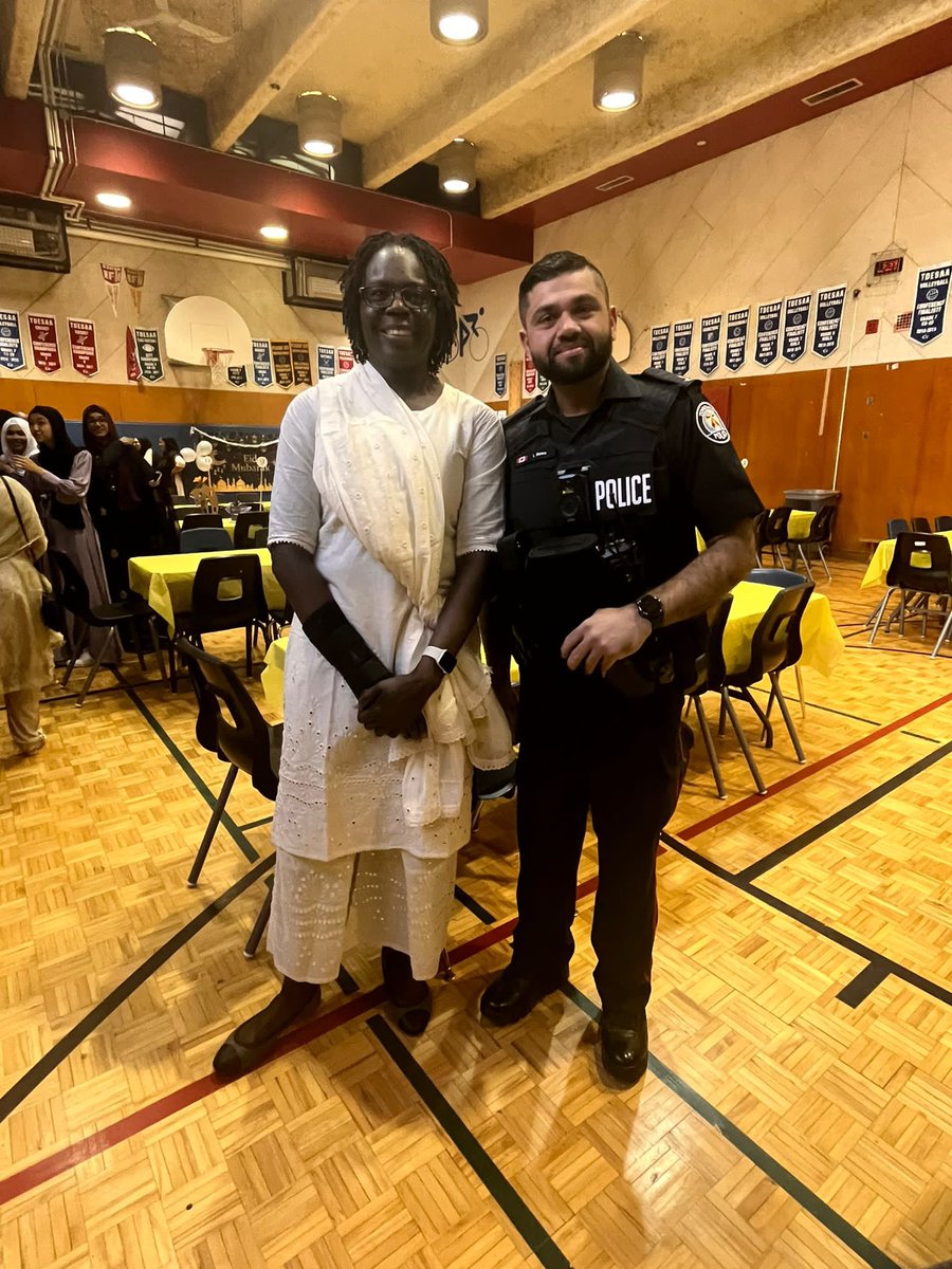 tpsbawai's tweet photo. Eid Dinner at the Tecumseh Senior Public School!!

Tremendous turnout and magnificent effort by everyone involved!!! Enjoyed interacting and being amongst the community members; thank you for having us and the opportunity 🙏🏽!!

#CommunityPolicing #EidDinner https://t.co/tlAWwfyvaa
