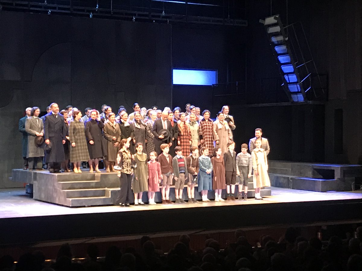 RamonSobrino1's tweet photo. Anoche, estupenda 1ª función #LaDoloresOVD, con #MonicaConesa @jorgele66 @angelodena #MariaHeres #DavidMenéndez @JdDMateos @GerardoBullon @JuNoMo73 @OFIL_Orquesta @polifonicaOVD @DivertimentoOvi
Gran trabajo dirección y concertación @OliverDiazS
@TeatroZarzuela
Volveré el sábado https://t.co/Q3LSh3lPvs
