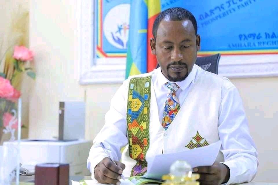 Getnet_AA's tweet photo. በአቶ ግርማ የሺጥላ ግድያ እጅግ አዝነናል። ግድያውን የፈጸሙ ለህግ እንዲቀርቡ እየጠየቅን ለቤተሰቦቻቸውና ለወዳጅ ዘመዶቻቸው መጽናናትን እንመኛለን። ነፍስ ይማር!  #Ethiopia https://t.co/sgExJpnc9r