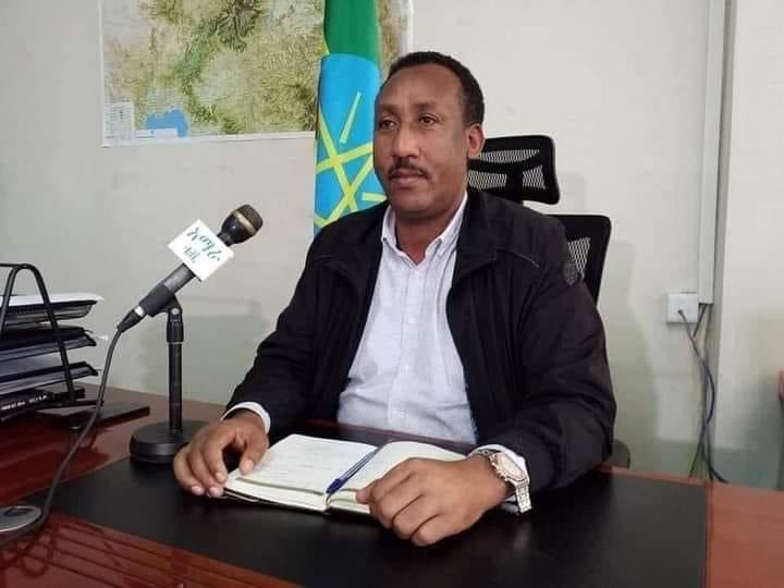 amhara_youth_US's tweet photo. ሰበር ዜና‼️
የአማራ ክልል ከፍተኛ ባለስልጣን ሰማህ ጥሩነህ እና ጠባቂዎቹ  ባልታወቁ ታጣቂዎች ተኩስ ተከፍቶባቸው አንድ ሰው ሞቷል እና ሁለት ሰው ቆስሏል:: ማን እደሞት ግልፅ አይደለም:: https://t.co/xfDpxclb2M