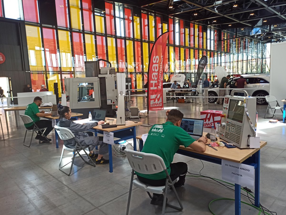 Nos llegan nuevas fotos de los Skills CyL 2023 del primer día de competición.
#HaasAutomation #education #cnc #machining
-----------------------------------
We get new photos of the Skills CyL 2023 from the first day of competition.
#HaasAutomation #education #cnc #machining