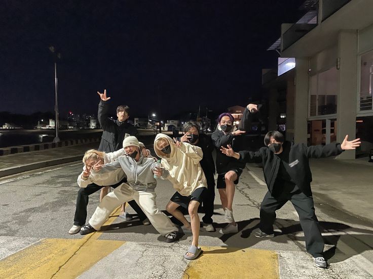 skz 3 hours after mo payagang uminom.

a thread !!