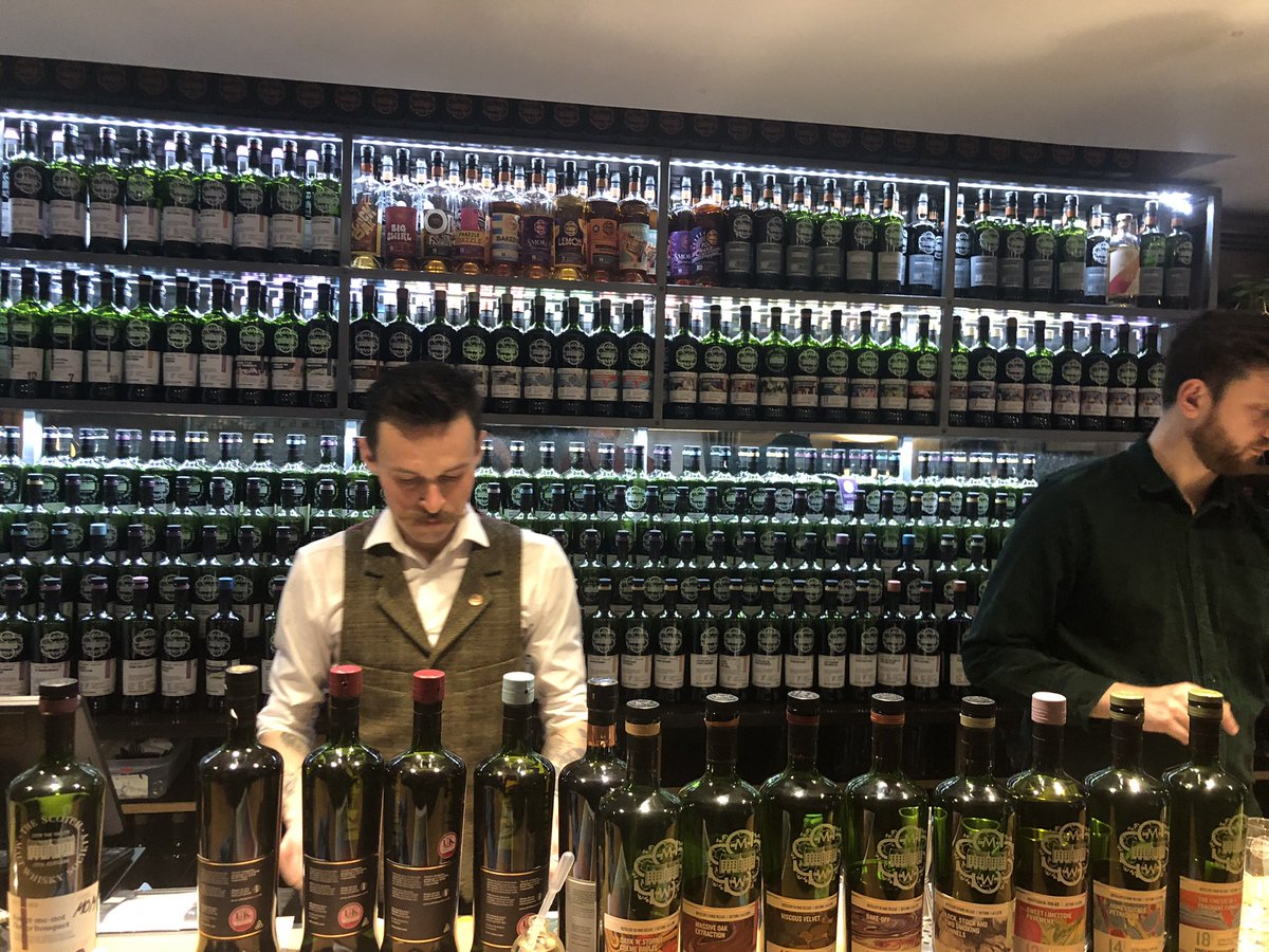 So fun to catch up with <a href="/SMWSambassador/">John McCheyne</a> last night at the SMWS members room in London. So many laughs and so many good drams (some of which are headed our way - yay!). #SMWS #scotch #whisky