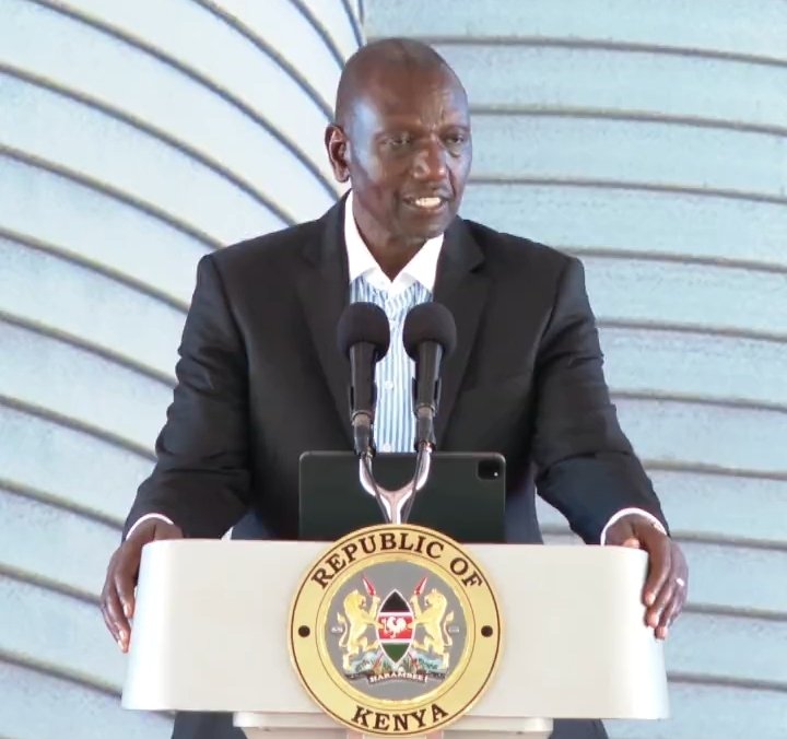 AlinurMohamed_'s tweet photo. Whoever advised President William Ruto to be on diet really helped him. It's evident that he has lost a lot of weight. https://t.co/UjbcZypirO