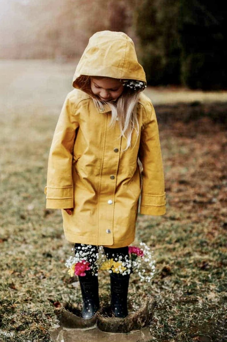 Good morning &amp; happy Friday! Looks like lots of rain coming our way today &amp; this weekend…want to go out &amp; play!😁🌦️☔️🤣  But first I need coffee - Enjoy your day!!😁☕️☕️☕️🤗✨