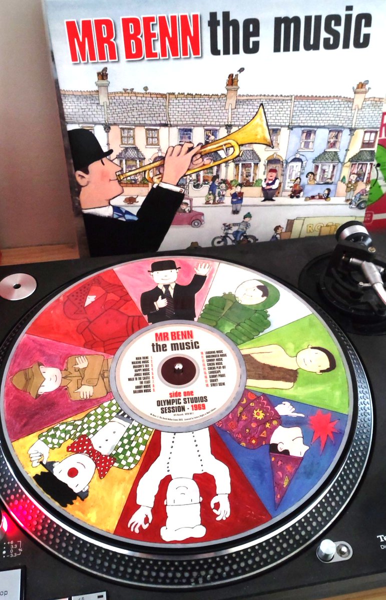 I usually avoid picture discs but this is one of the greatest things I've ever bought #vinyl #33rpm #mrbenn #rsd2023 #technics1210