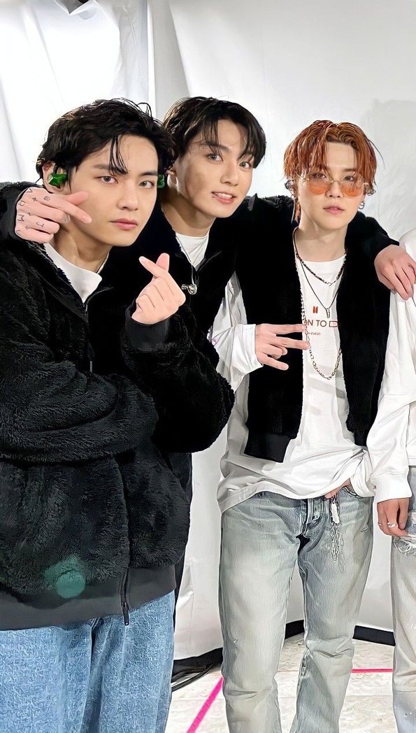 BIGHIT PROTECT TAEHYUNG
BIGHIT PROTECT JUNGKOOK 
BIGHIT PROTECT YOONGI
#ProtectJungkook
#ProtectTaehyung
#ProtectYoongi
<a href="/bts_bighit/">BTS_official</a>
<a href="/BIGHIT_MUSIC/">BIGHIT MUSIC</a>
<a href="/HYBEOFFICIALtwt/">HYBE OFFICIAL</a>