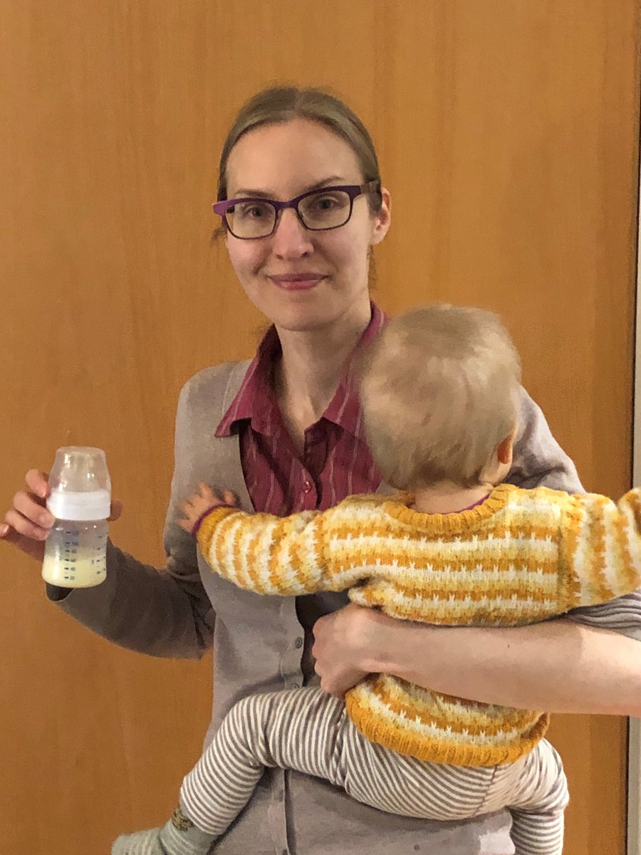 Multidisciplinary activities combining research, motherhood &amp; nursing... Another lunchbreak nursing the baby and pumping the remaning milk to be fed later by the dad... Thankful to the bosses, Finnish social security system, and the father for making this work 🙏