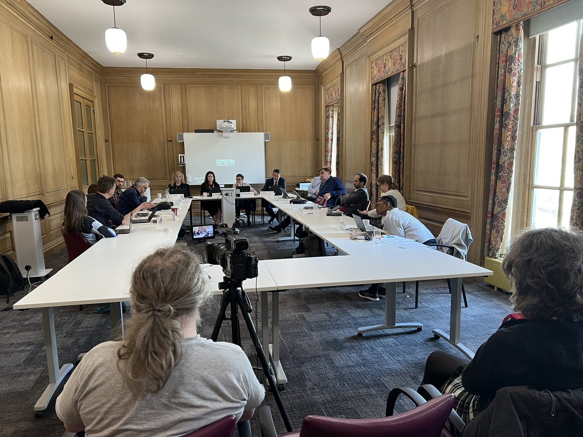 Discussion on Chairs’ briefing meetings for functional processing of #Committee policy <a href="/HeatherMack4/">Heather Mack</a> raises concerns over conflict, Cllr Gollop says if individuals want to create conflict they will in any system. 

Should Strategy &amp; Resources be a super cttee of all chairs?