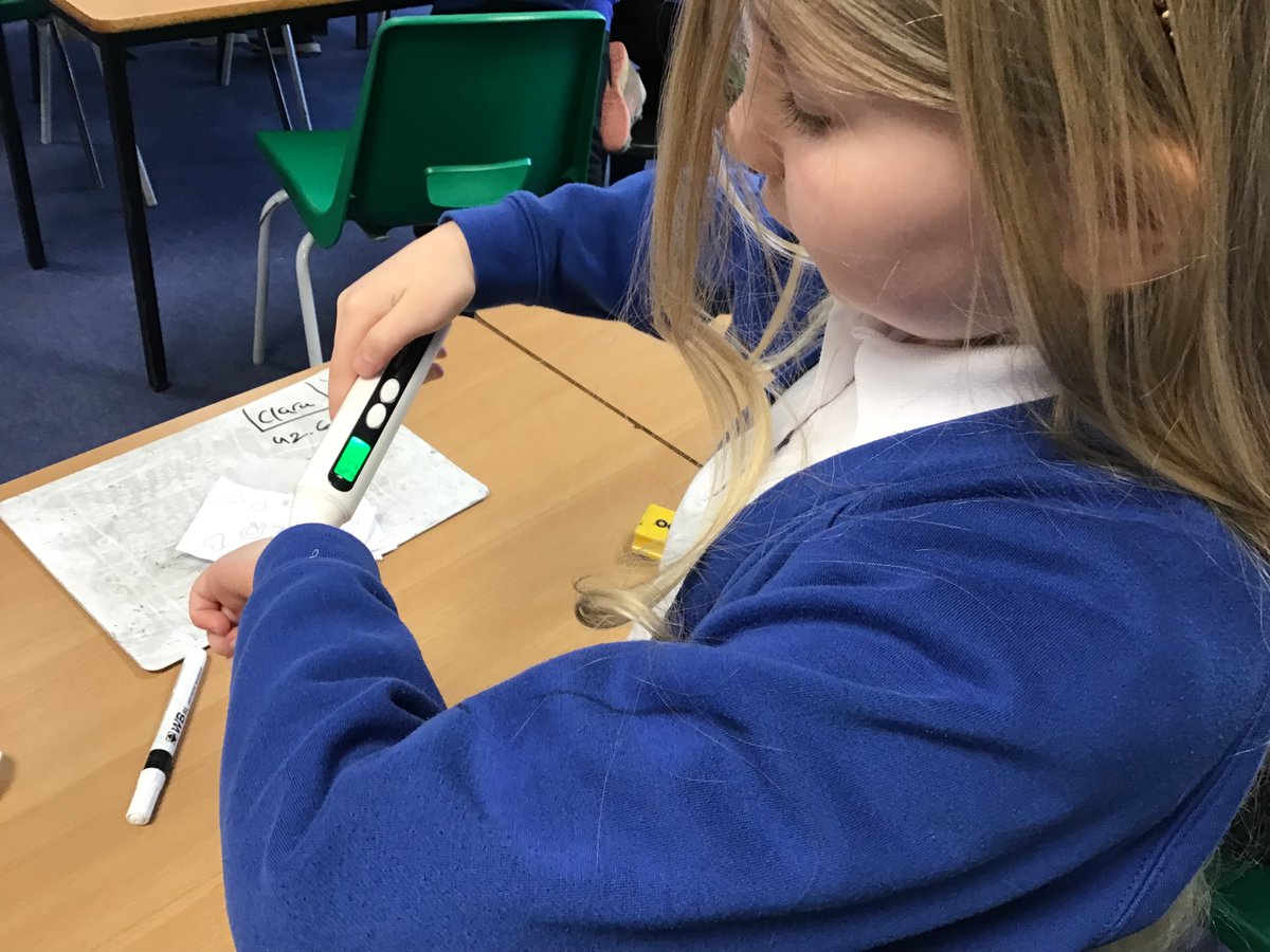 EczemaOutreach's tweet photo. Our primary school workshops are a really engaging way to teach children about eczema.

This can help children with eczema feel less alone at school. They include an interactive session where children can use a moisture meter.

Want to book a workshop? https://t.co/B2M7fQWwKS https://t.co/WN23qdXan6