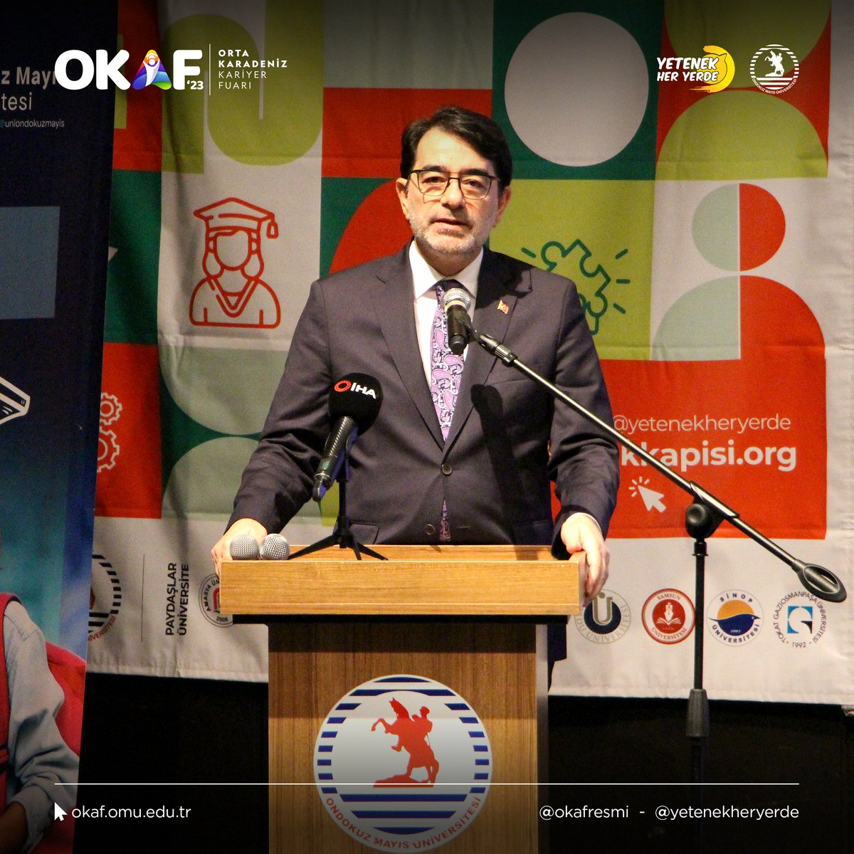 Cumhurbaşkanlığı İnsan Kaynakları Ofisi Başkanı Doç.Dr. Salim Atay açılış konuşmasını gerçekleştirdi: “Bu fuarlar aklınıza gelecek bütün sektörlerle, mesleklerle ilgili bilgilendirmeler yapıyor. Bu fuarlara gelerek geleceğinizi inşa ediyorsunuz.” @tccbiko 
 <a href="/uniondokuzmayis/">Ondokuz Mayıs Üniversitesi</a>