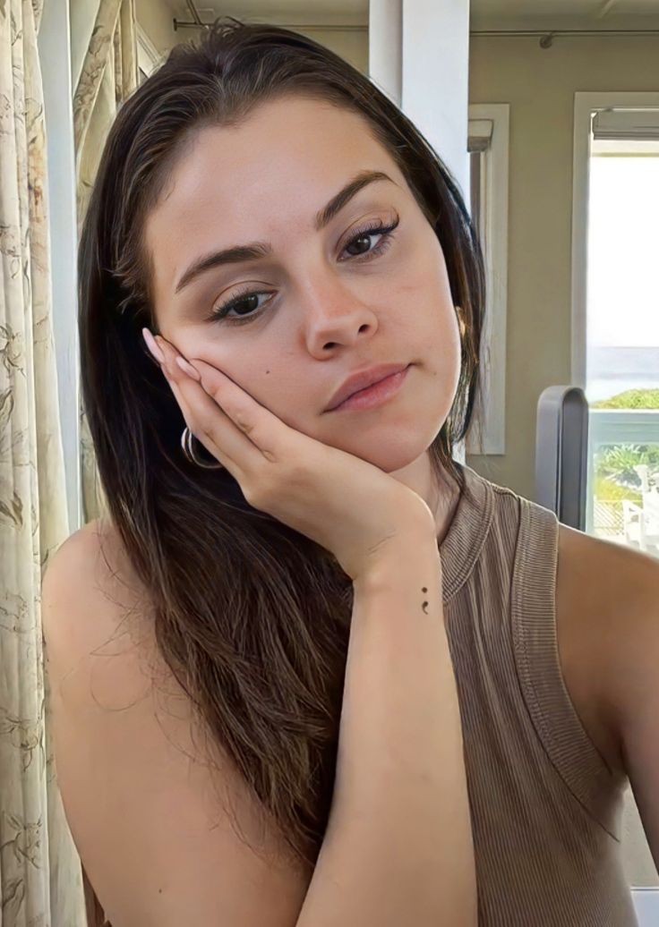 Mybloodselena's tweet image. Don't come for Mother Selena Gomez face. Ever