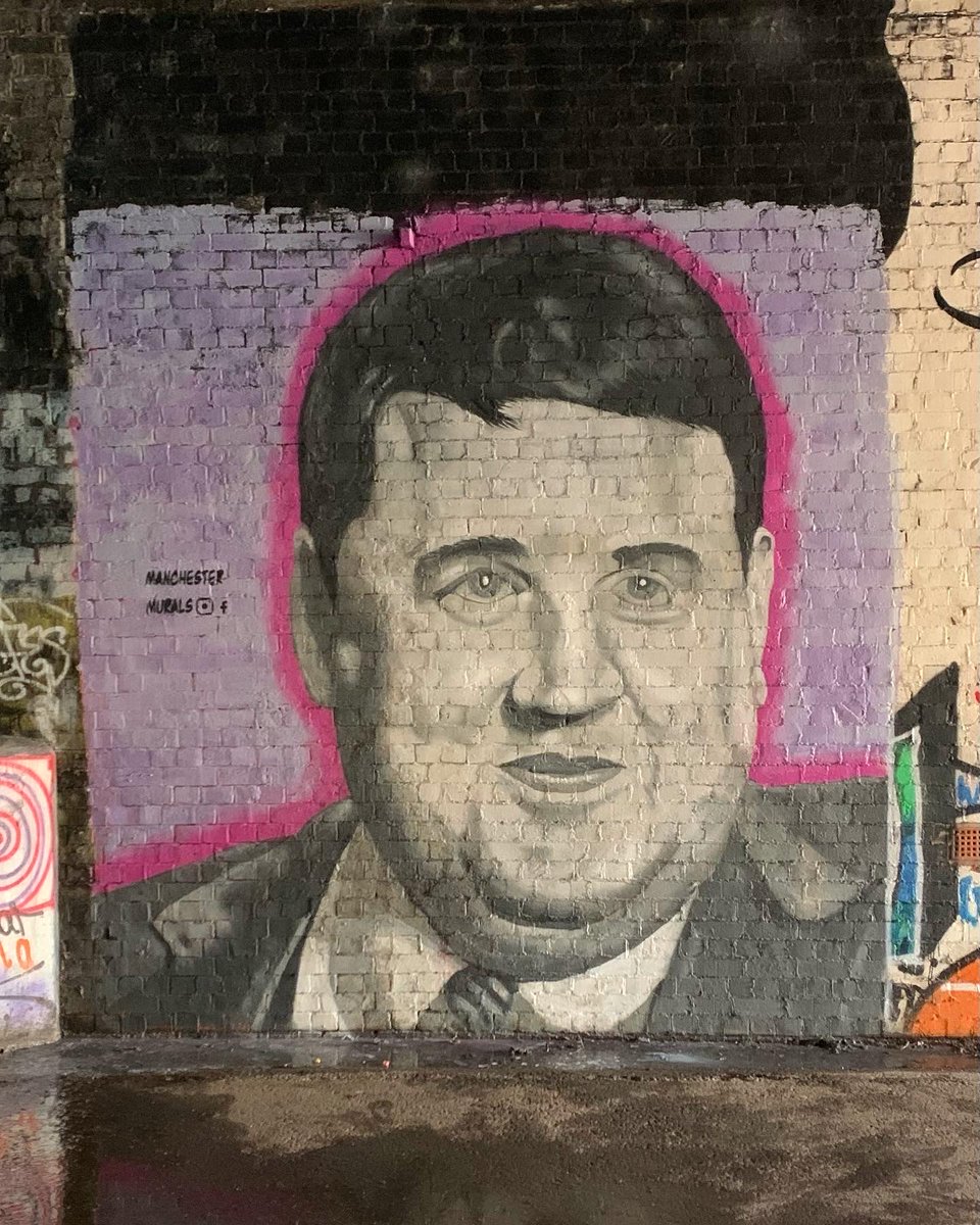 MCRMurals's tweet photo. ‘Ave It!

#peterkay #phoenixnights #aveit

#manchestermurals #art #artmanchester #muralmanchester #mural #muralpainting #muralartist #graffitimanchester #muralmanchester #mural #muralart #muralartistmanchester #muralpainting #muralartist #manchesterart #manchesterstreetart https://t.co/UQjNONncI4