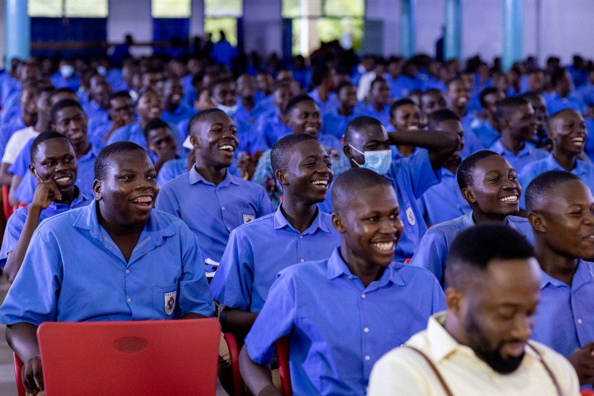richie_alone's tweet image. Earlier last week I was honored to speak to the final year students of @PRESECLEGON_ . Myself and 6 other speakers spoke on our diverse career fields to encourage the students prepare them for life after school.
Was good to be back💙