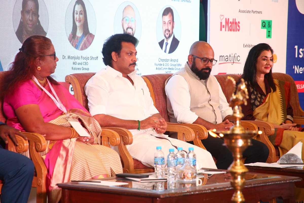 Manjula_Pooja's tweet photo. Vanakkam! Chennai book release of "Success Mantras and Musings" authored by Anurita Rathore Jadeja was received by a lovely audience. A few memories of the day.
#success #mantras #musings #lifestory #manjulapoojashroff #shroffism #MPS #Kalorex https://t.co/hJkt7PRtAP