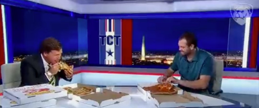 realJohnQuent's tweet photo. ▪Trump had pizza
▪Tucker had pizza
▪William & Kate had pizzas
The message was sent. #PizzaGate 🌶 https://t.co/imaaax8d9h