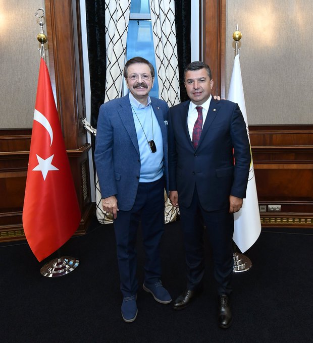 hatso30's tweet photo. TOBB Yönetim Kurulu’nda görev alan Şırnak Ticaret ve Sanayi Odası Yönetim Kurulu Başkanı Sn.@osman_gelis 'i kutlar, yeni görevinin bölgemiz ve camiamız için hayırlara vesile olmasını dileriz. @Sirnaktso https://t.co/jns9jQxcnl