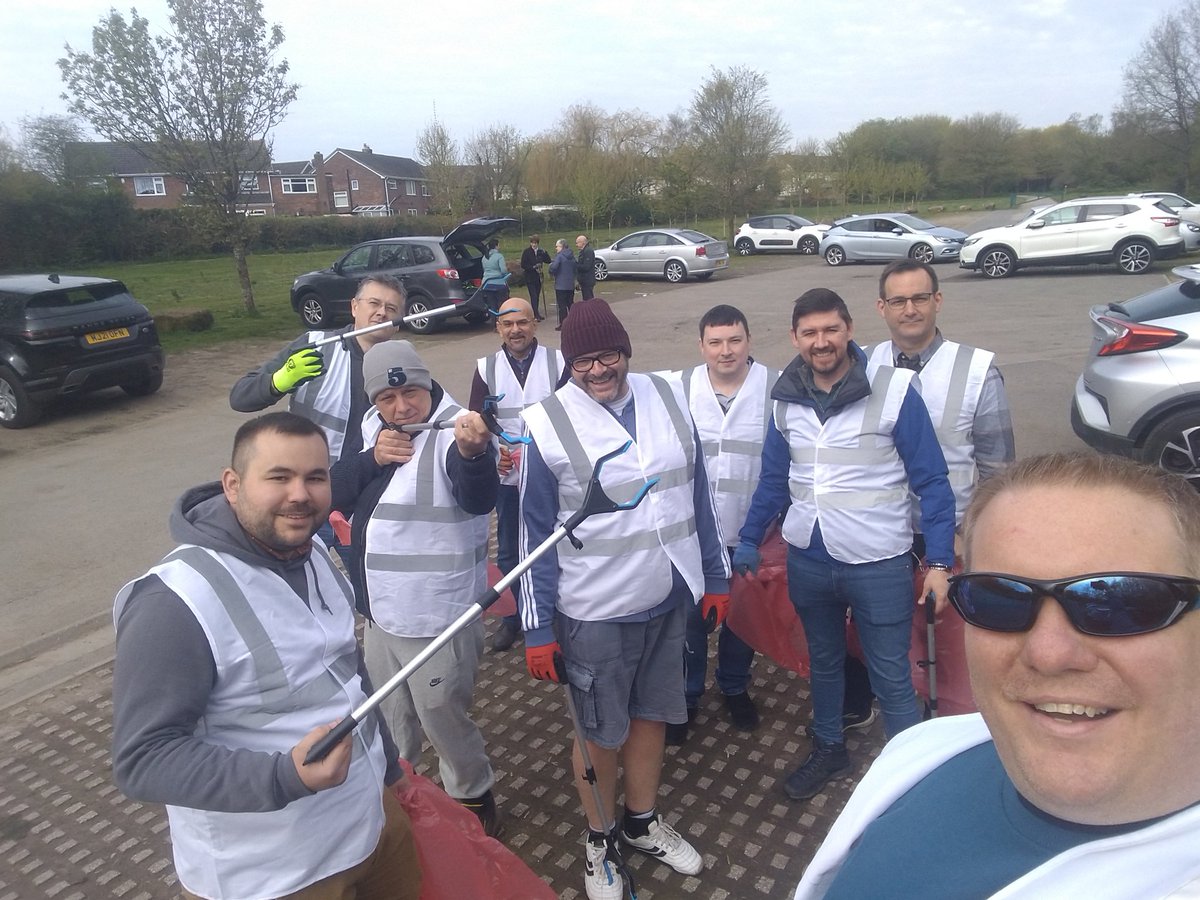 Tom applegate tweet media