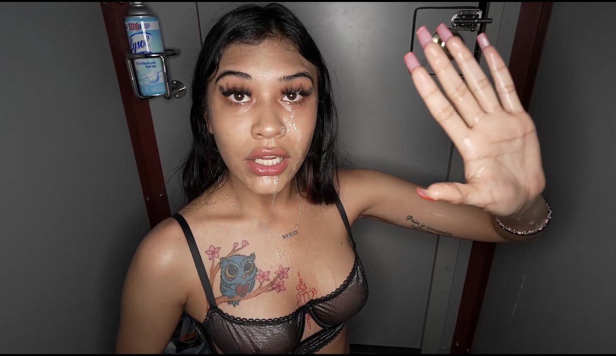 ❦ Reina Heart ❦ on X: Patiently waiting for the next guy to stick his dick  through the gloryhole 🙊💦💕 t.cowrXv1taC7T  X