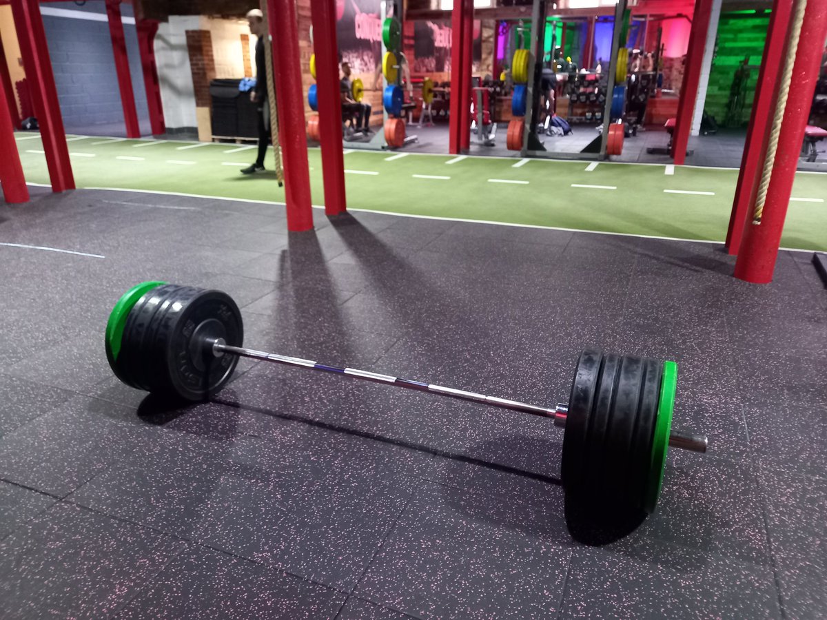 Lunchtime #20minmove taking the big weights for a walk. <a href="/MyLivingWell1/">My Living Well</a> <a href="/ActAsOneBDC/">Bradford District Craven Health & Care Partnership</a>