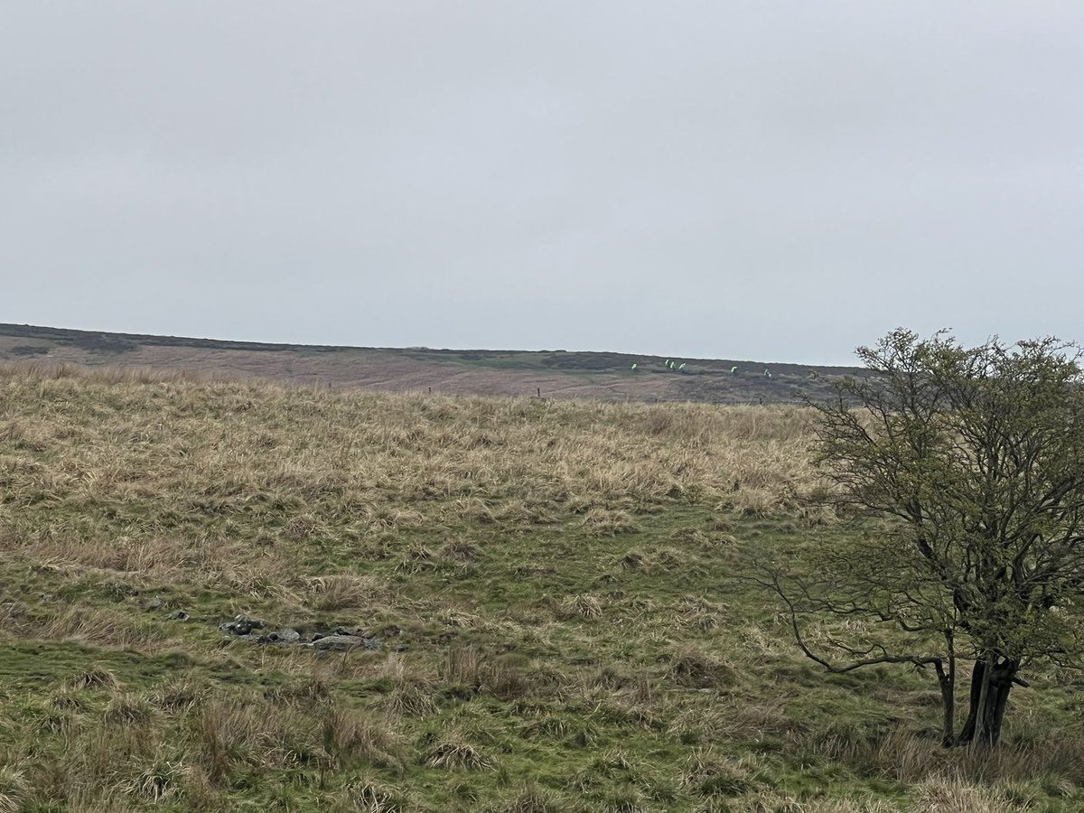 DofE_DMSA's tweet photo. Green dots in the distance. Silvers walking from Curbar Edge @DerbyMoor #dofe @DofECentral https://t.co/N1Qlo21nAS