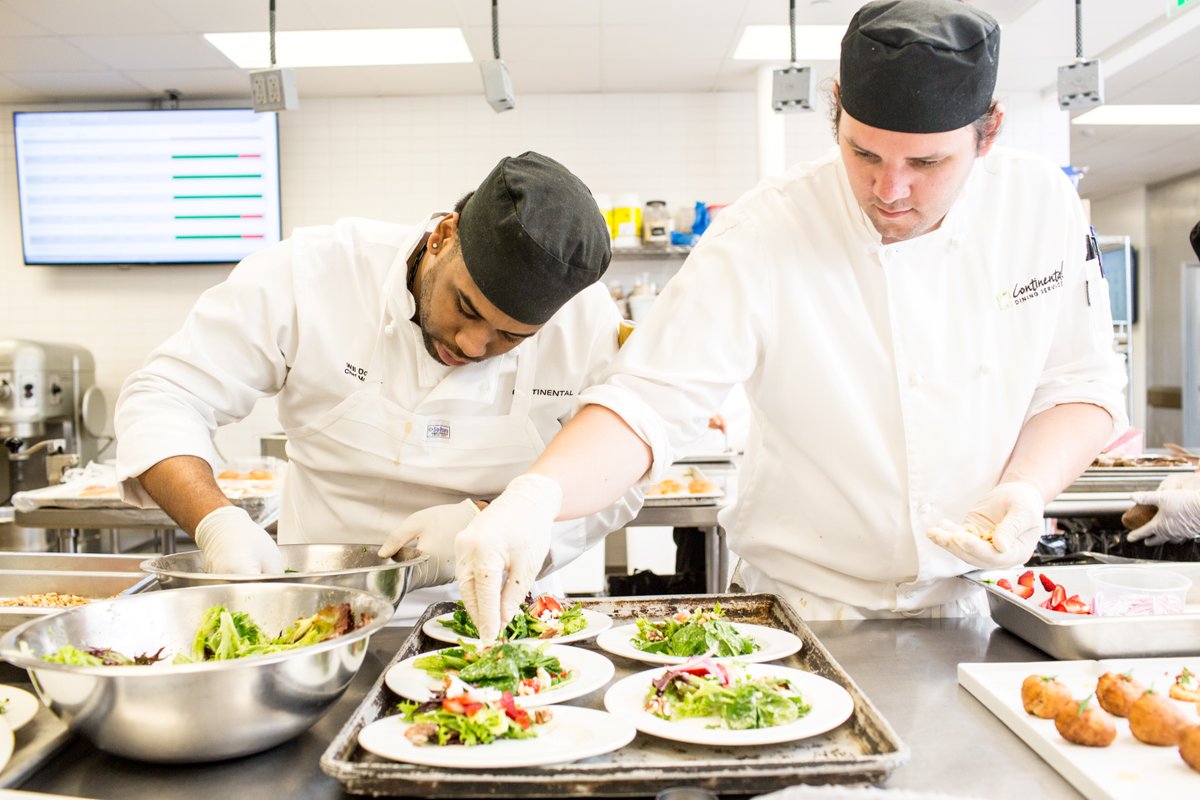 ForteBelanger's tweet photo. Dream of creating unforgettable dishes? Join our incredible team and chart your own culinary career while exploring your passions: https://t.co/4xFY6Qpr29 https://t.co/OF3vCtxORZ