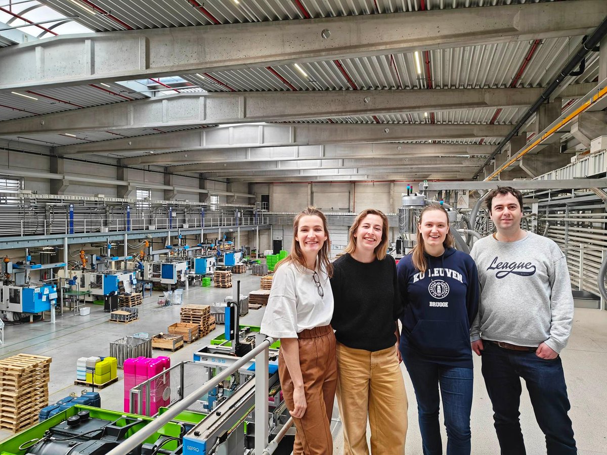 NewMatProPoliS's tweet photo. As a part of the course Design for Recycling, the students of the master Polymer Processing visited Moderna Products. Thank you Chantal Saelen and Sabine Gevaert for the interesting visit and the inspiring vision of your company towards sustainable use of plastics! https://t.co/oRhvuAKKxn