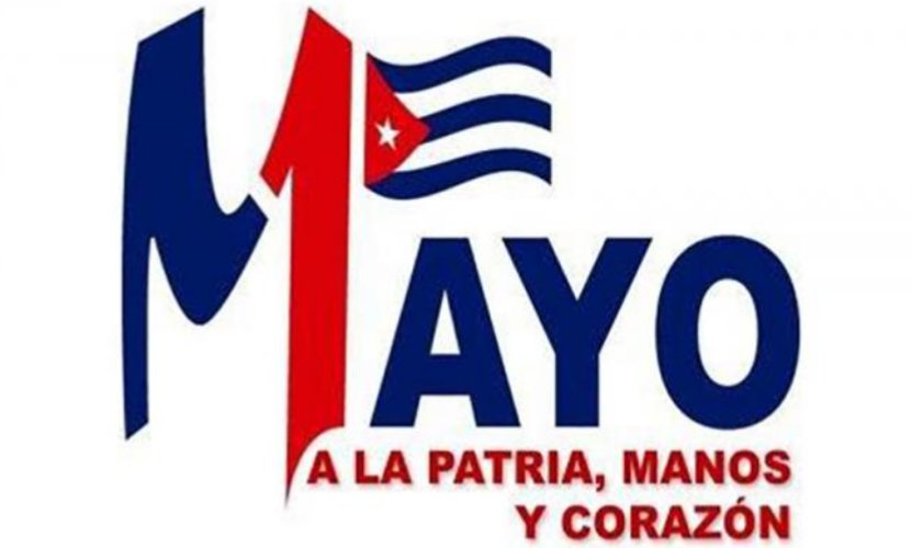 Este #1DeMayo en la fiesta de los trabajadores en toda Cuba 🇨🇺 proclamaremos con orgullo que:  ¡Nuestro país tiene este pueblo, y este pueblo es lo más admirable que la #Revolución tiene!  #ALaPatriaManosYCorazón <a href="/Ynmeley/">Ynmeley</a> @chamberohoy <a href="/Deguantanamo/">Mabel Guantánamo</a> <a href="/YaquedeCuba/">Yaquelin</a> <a href="/lzamorano46/">Lázaro</a>