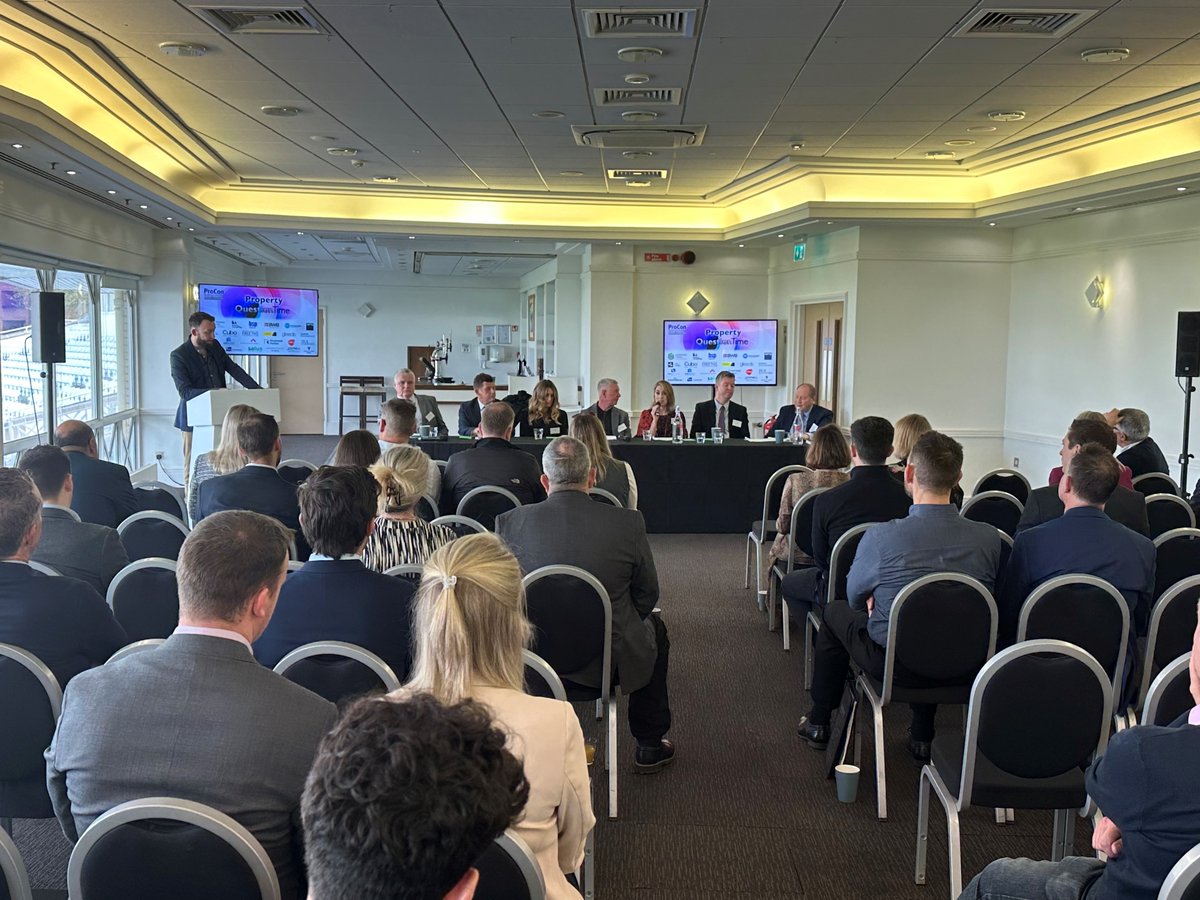 Our first Property Question Time hosted by Tom Snee @CartwrightComms went down a storm this week. Interesting insights from our panel of experts @BAL_Accounting @Lovell_UK #saxondaleproperties @gracemachin @spenbeck @InnesEngland @TrentUni and some great questions from delegates.