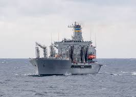 @US7thFleet @MSCSealift @USSMakinIsland The difference between USS Tippecanoe and USNS Tippecanoe.