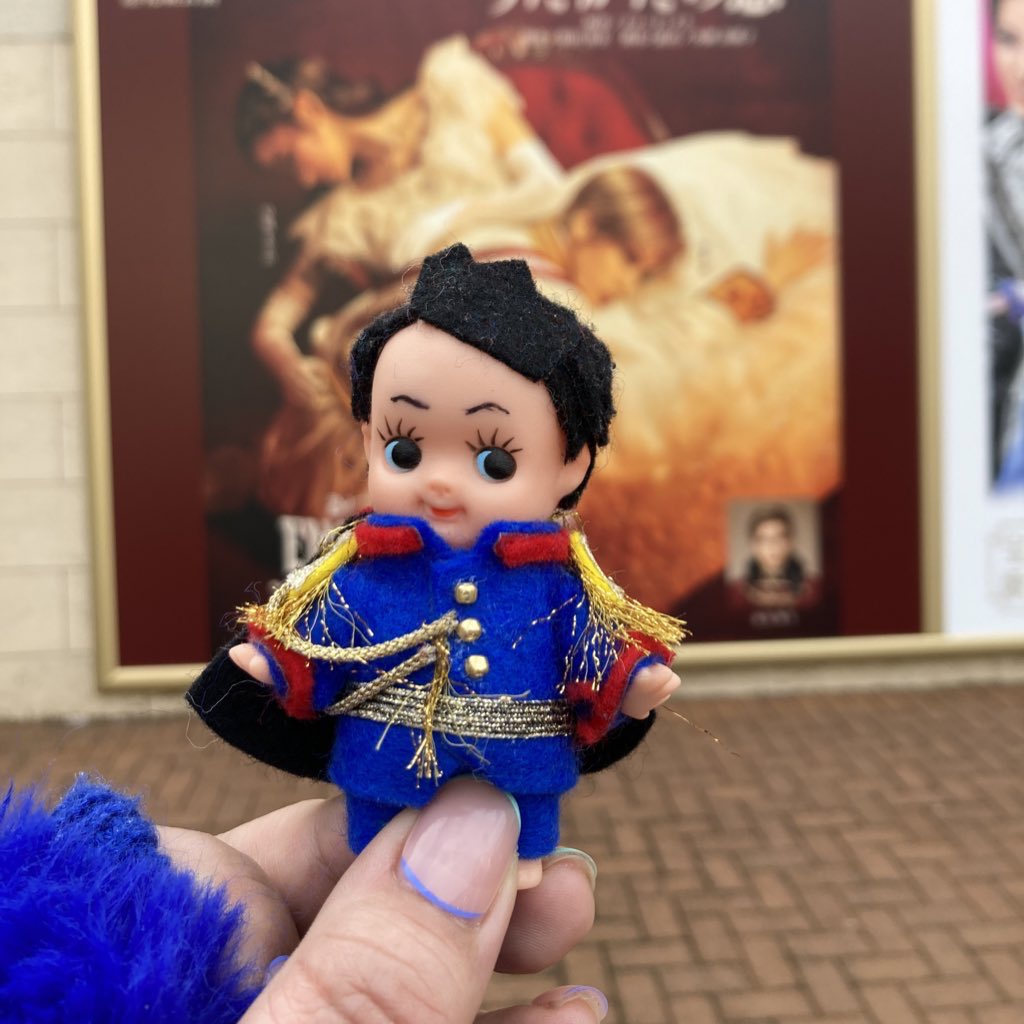 semtem666's tweet photo. 改めまして自己紹介です。
ビールと餃子を嗜みつつ、川島芳子様キューピーと（ヤスキューピー）と旅をしつつ、つかさくん大好きと言うアカウントです。なんか適当な絵も描きます。 https://t.co/FkLGWAnDM8