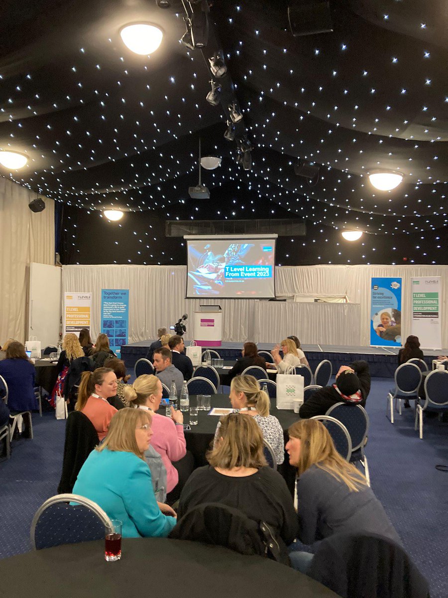 HOP_Humber's tweet image. There has been some fab events we have been to this week including Career Opportunities in Health and Social Care with @hey_lep and #LearningFromTLevels today!!! So much to be positive about. @officestudents #UniConnect @HEYCareersHub