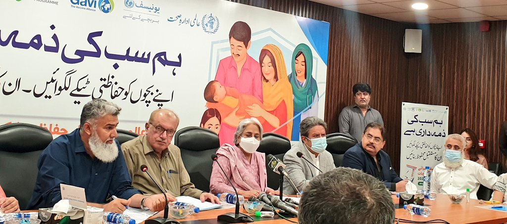 Karachi (28.04.23) Minister Health, Sindh, Dr.@AzraPechuho held a media talk regarding World Immunisation Week & discussed the progress being made by accelerated coverage of vaccinations in the province as 68% of the children are full immunised. #SindhHealth #VaccinesSaveLives