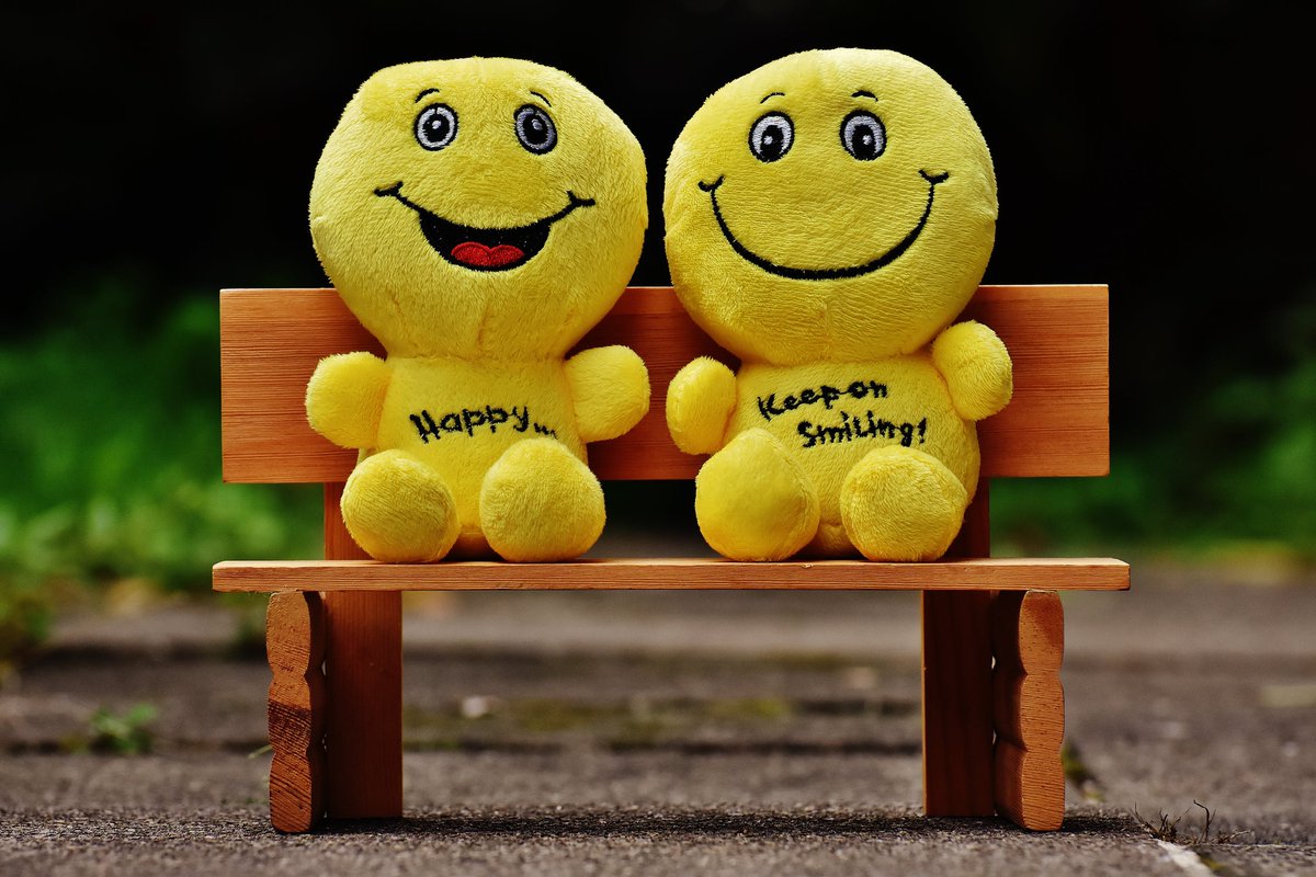 LivingWater777's tweet photo. A Shared Smile Can Change A Person's Day, Or Their Life! Share a Smile and Make Someone Happy. :) #smile #inspire https://t.co/CUHQxzkzwW