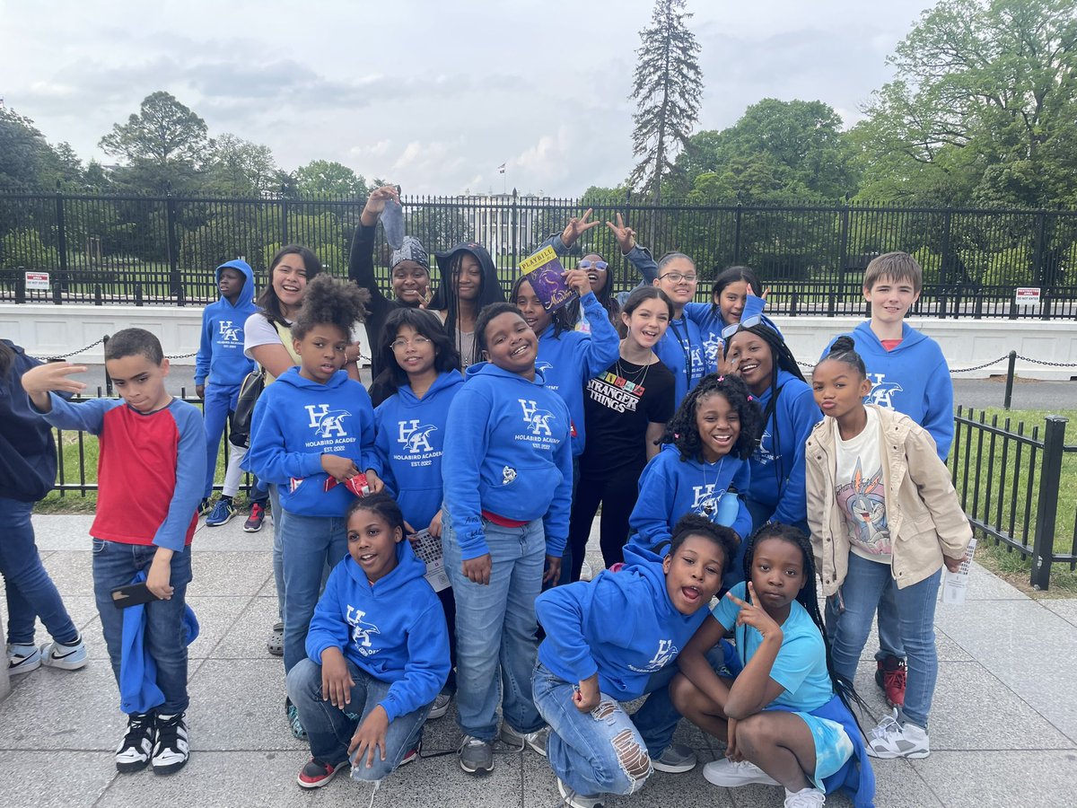 MsBowersMusic's tweet photo. We had the most amazing trip to DC @BroadwayNatDC to see Aladdin on Broadway in advance of our own performance of Aladdin Kids! Thanks to everyone at the National Theater who helped make this possible—this was truly a highlight of the school year! ❤️🎭🎟️🎶 https://t.co/9BGDjPAl5P