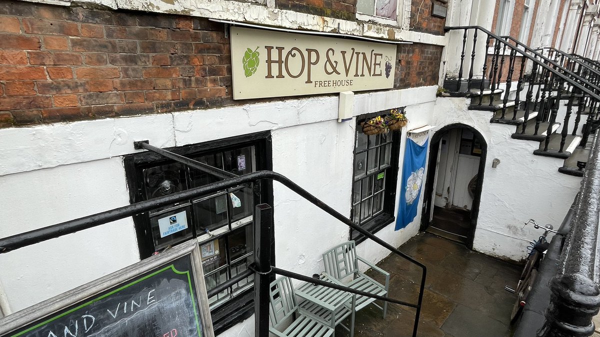 Andy Savage tweet media