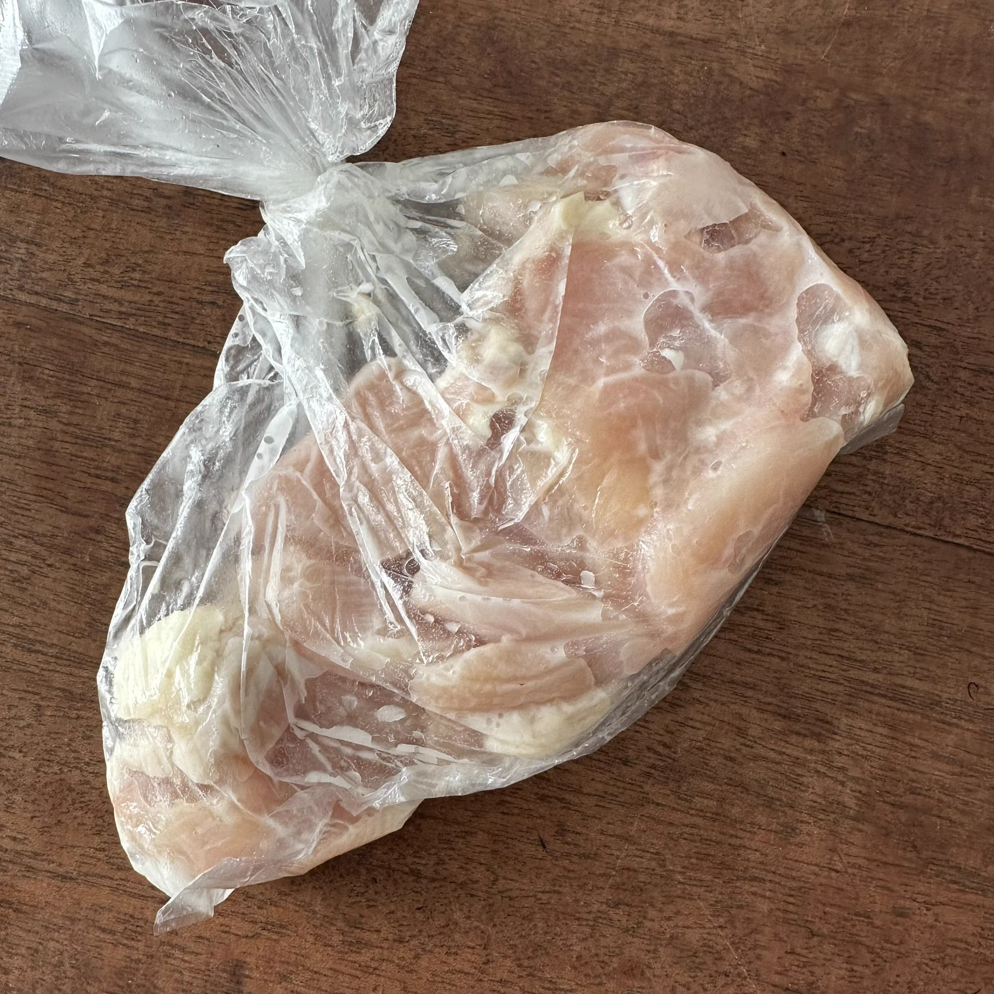 胸肉が驚くほどしっとり♪『レンジで簡単！鶏とブロッコリーの旨だれ』