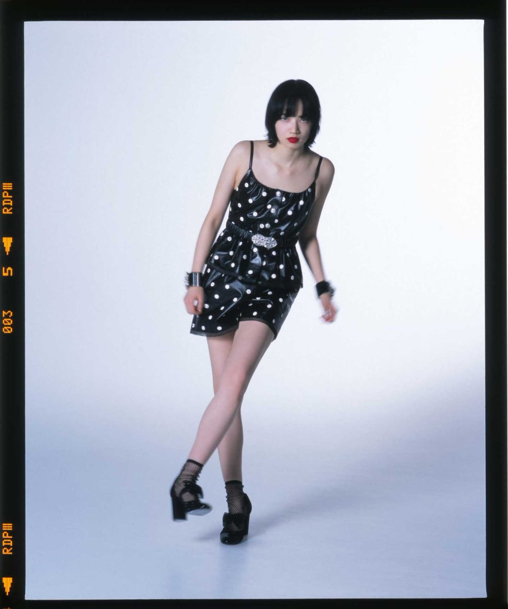 鈴木親さんしか映し出せない''小松菜奈''の魅力がある。