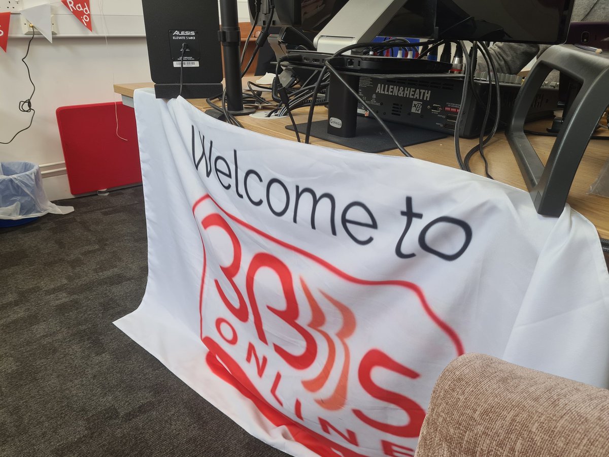 About to make an appearance on 3Bs radio - tune in on your lunch break!