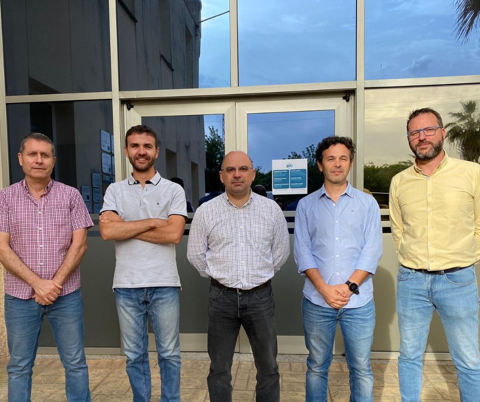 ¡Feliz día Mundial de la Seguridad y Salud en el Trabajo! 💪Nuestro equipo de Prevención de Riesgos se encarga de evaluar, planificar y organizar las acciones necesarias para aumentar la seguridad. 
¡Muchas gracias!  🙌
#prevencionderiesgos #SP #equipo #SeguirdadySalud