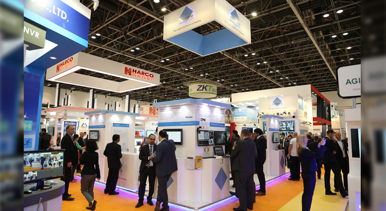 SecurityBuyer's tweet image. Milestone Systems celebrates MEA focus at Intersec 2016 

#security #Intersec2016 #MilestoneSytems #openplatform #videomanagementsoftware #vms #XProtect @PittockJon

Read more here: securitybuyer.com/milestone-syst…