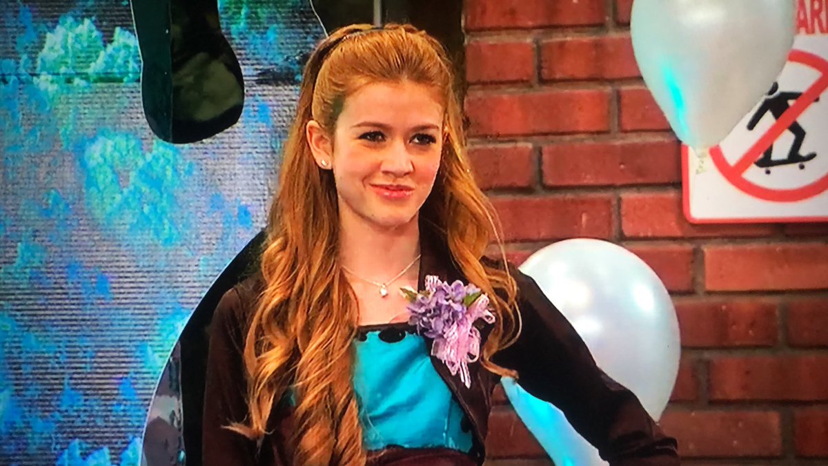 shicdv017's tweet image. How I knew @Kat_McNamara 😍 #KickinIt’s Claire.