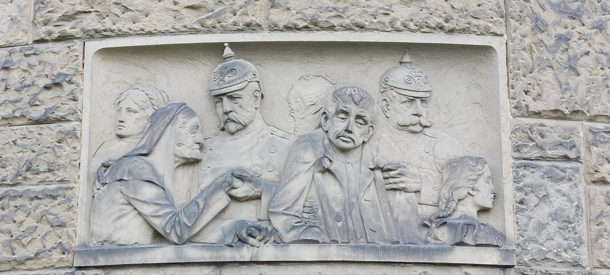 Andrew Cook tweet media