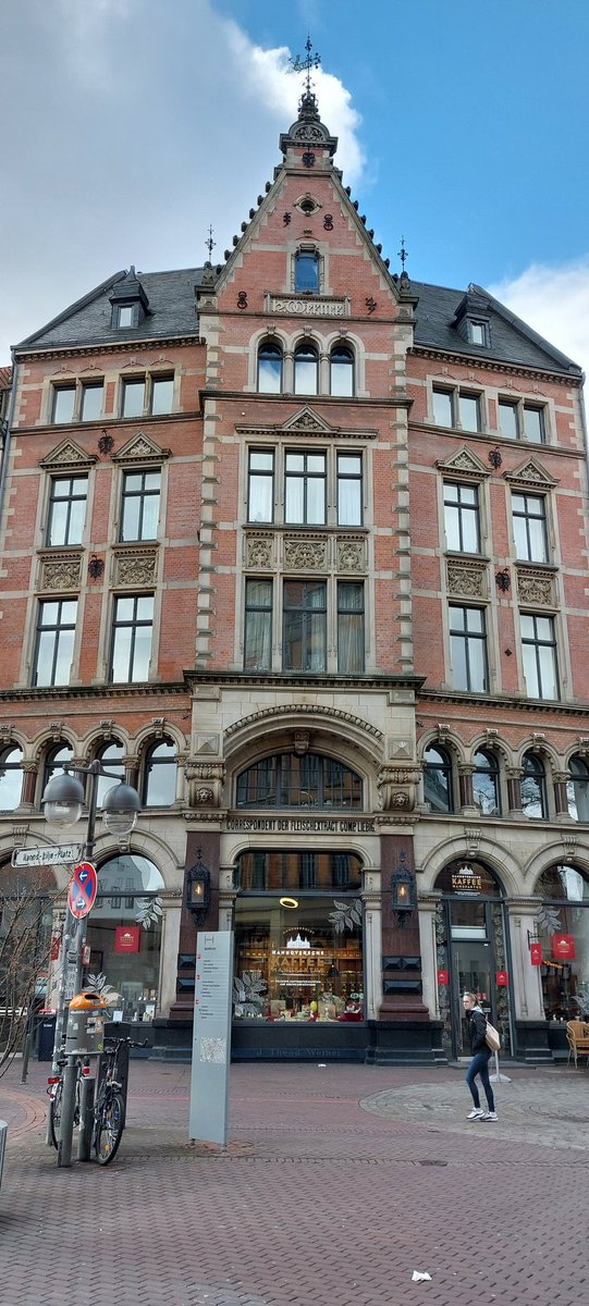 Andrew Cook tweet media