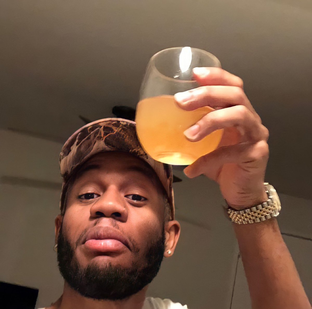 Derron_McNelly's tweet photo. Here's to making it through another week 🥂 https://t.co/NcXH7dxi88
