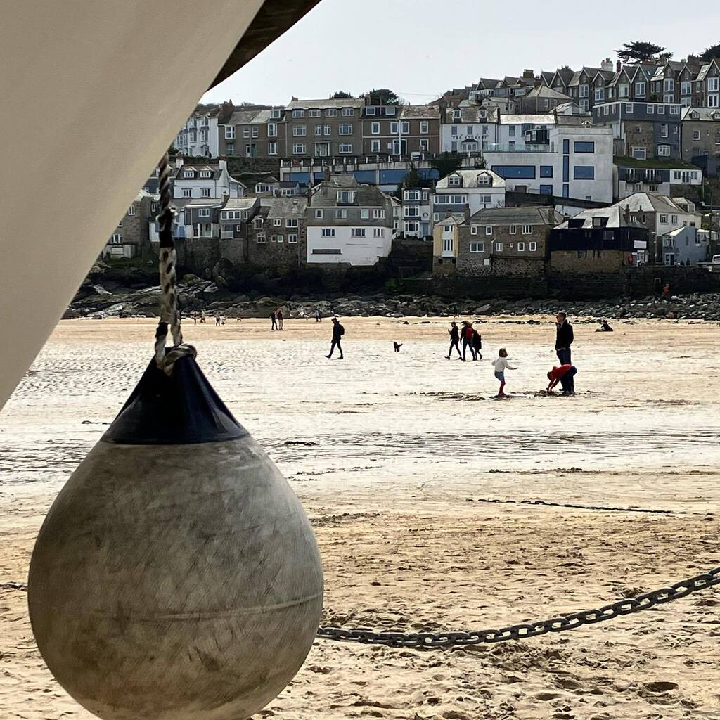 onebrowncow's tweet photo. Our last Bank Holiday (Easter) was spent in St Ives enjoying the sun, sea, windy coastal path walks and the impressive sculptures in the gardens at the Barbara Hepworth Museum and of course beautiful sunsets.

Wishing you all a great Bank Holiday weekend… https://t.co/qVdSdY9EzM https://t.co/ClkWb1PRDU