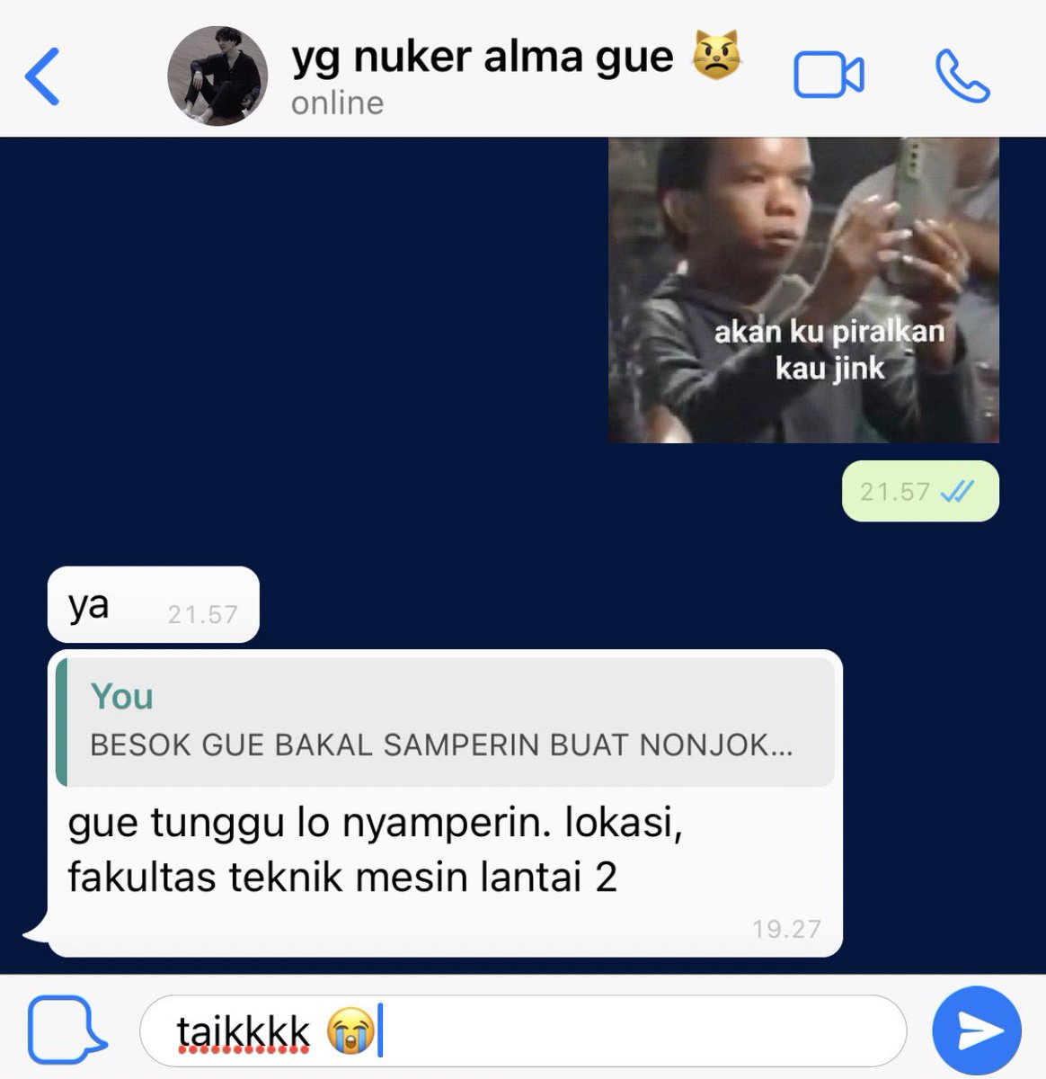 vanillil0's tweet photo. gara-gara almamater

min yoongi few tweets au
by vanillil0 https://t.co/pu0nMsTHM3