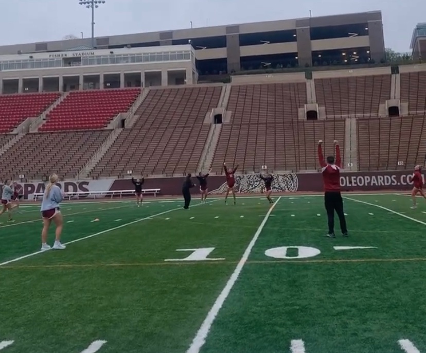 LafayetteFH's tweet photo. Spring 2023 Training ✅ Well done, Pards! 🐆
Some fun traditions this morning with Coach Steve to wrap up the semester ⚾️ and AD with the golden glove 🏆 #RollPards https://t.co/BvGw5WtCqm
