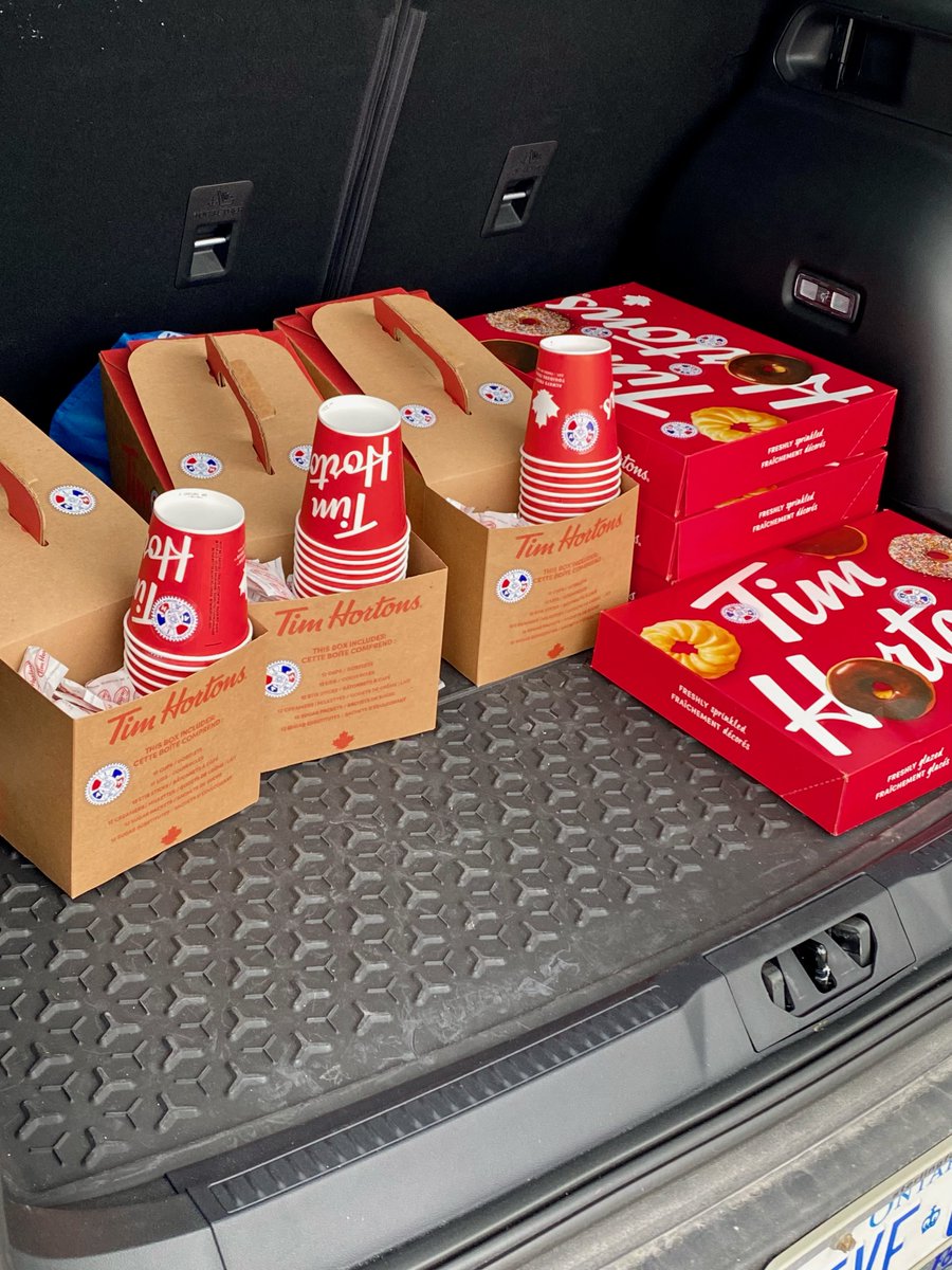 iamunioncanada's tweet image. Les membres d&apos; #IAMAW412 sont en #solidarité avec @psac_afpc dans leur lutte pour des salaires équitables et des conditions de travail décentes. Leur victoire est une victoire pour toutes nos communautés. #greveAFPC2023